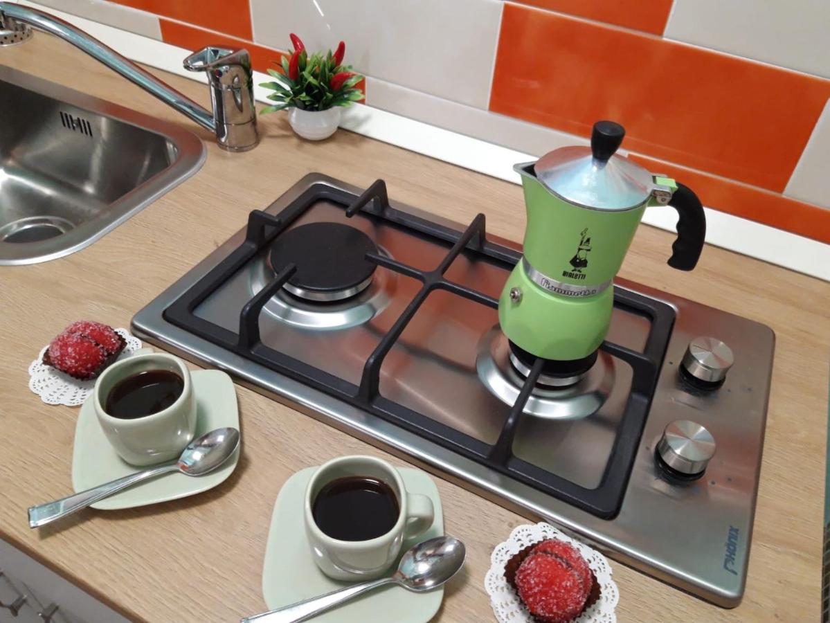 Lo Gnomo Bed & Breakfast Sulmona Exterior foto